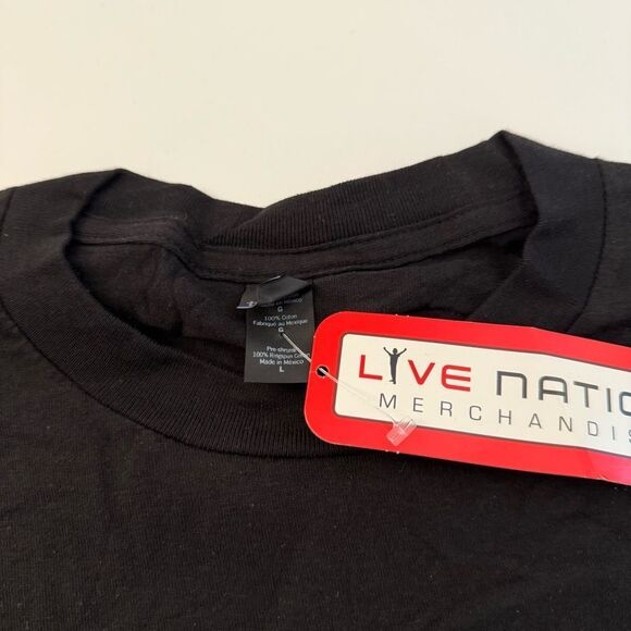 NWT RAGE AGAINST THE MACHINE SMOKE BOMB T SHIRT LARGE - Picture 3 of 5